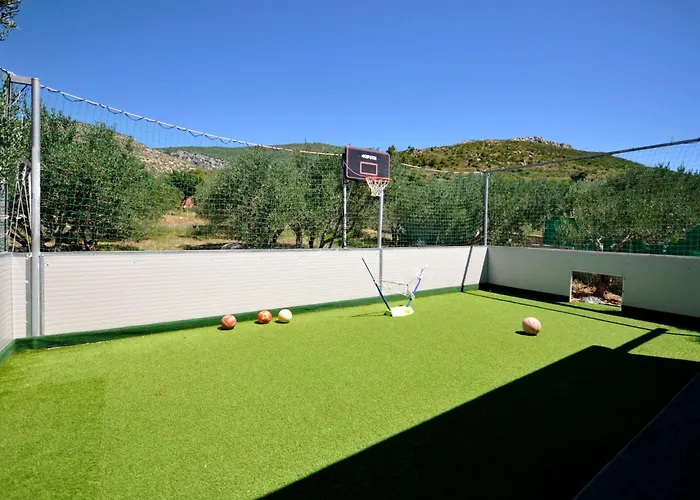 Rimac In Mit Garten- Grill By Interhome * Kaštel Štafilić