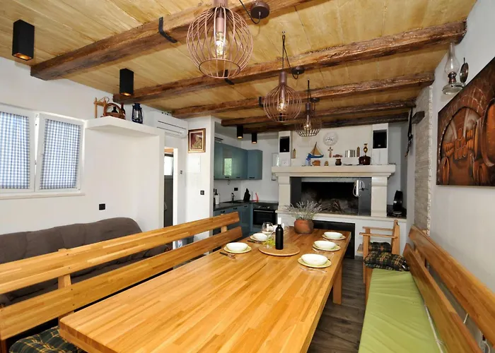 Casa vacanze Rimac In Mit Garten- Grill By Interhome Kaštel Štafilić