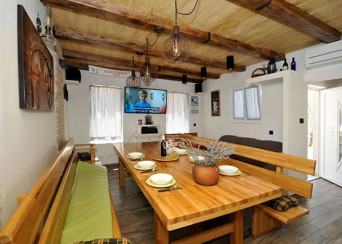 Rimac In Mit Garten- Grill By Interhome