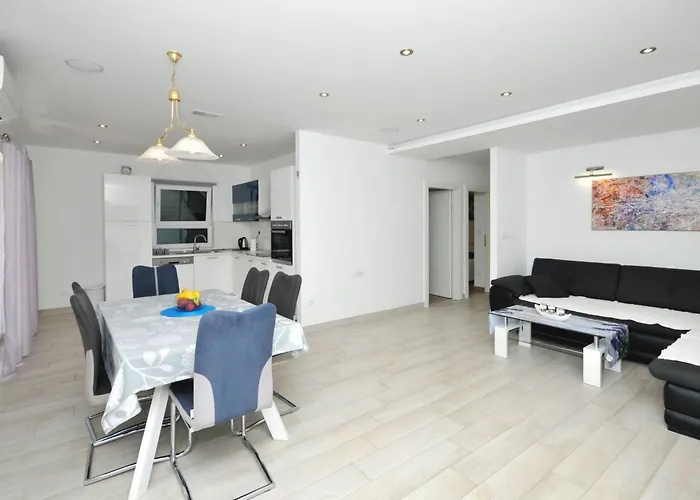 Casa vacanze Rimac In Mit Garten- Grill By Interhome *