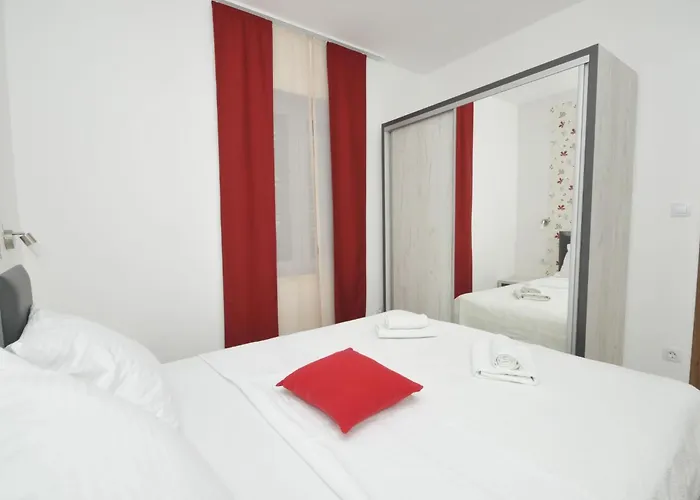 Rimac In Mit Garten- Grill By Interhome * Kaštel Štafilić